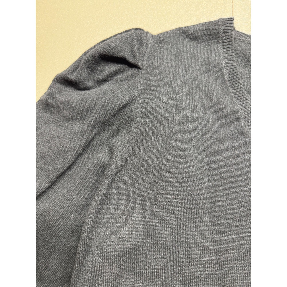 NWT FRAME Frankie V-Neck Puff Shoulder Wool Cashmere Sweater Black MSRP:$448 - Picture 2 of 8